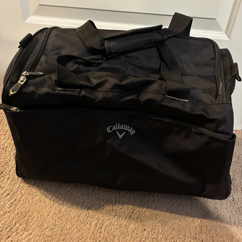 Callaway Golf Duffel Bag Black Nylon Travel Gym Bag Embroidered Logo BMO